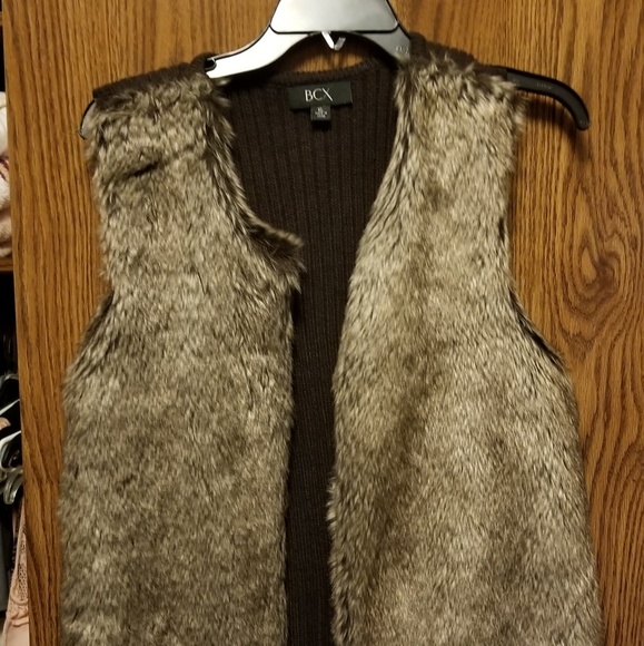 Vest - Picture 3 of 3